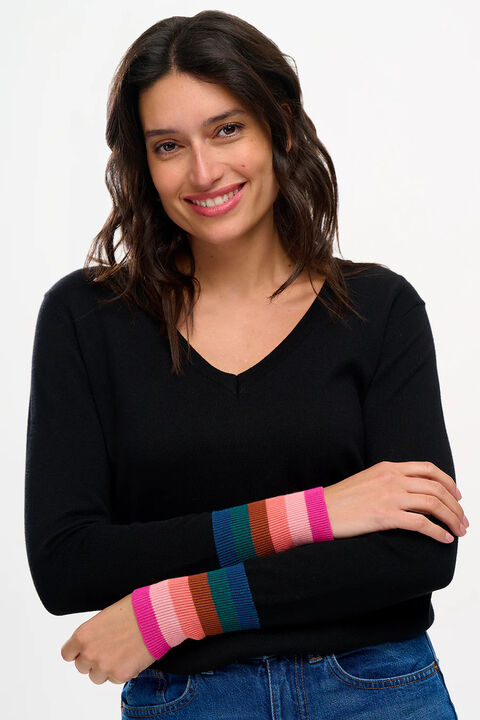 K0826_DORIS_V-NECK_JUMPER_3_900x.webp